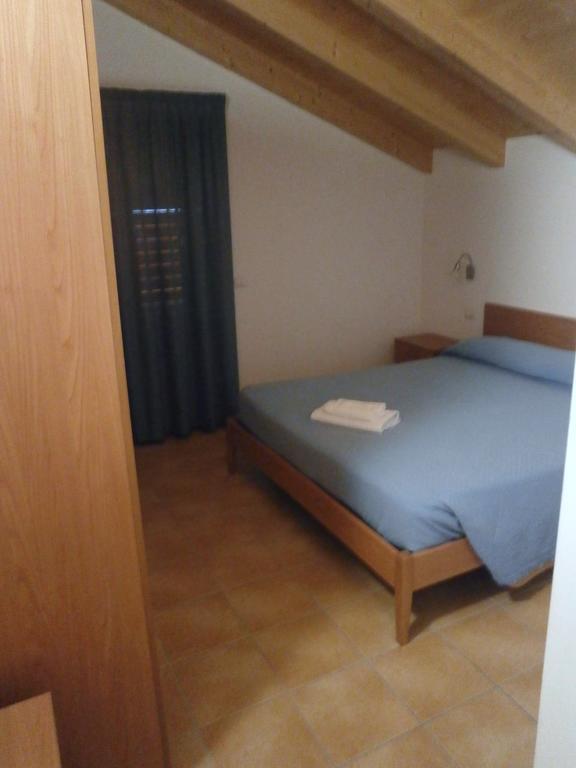 Ai Vecchi Molini Bed & Breakfast กาสเตลโล เตซิโน ห้อง รูปภาพ