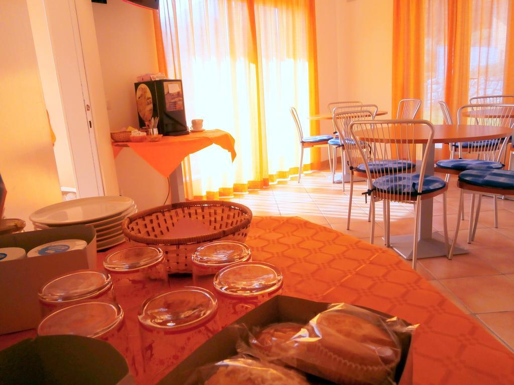 Ai Vecchi Molini Bed & Breakfast กาสเตลโล เตซิโน ภายนอก รูปภาพ