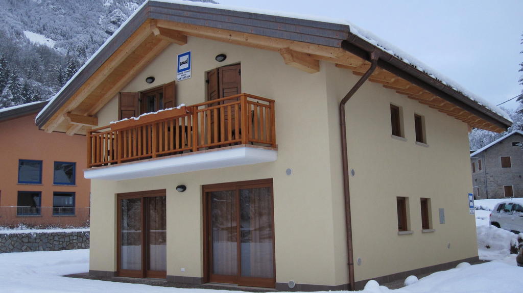Ai Vecchi Molini Bed & Breakfast กาสเตลโล เตซิโน ภายนอก รูปภาพ